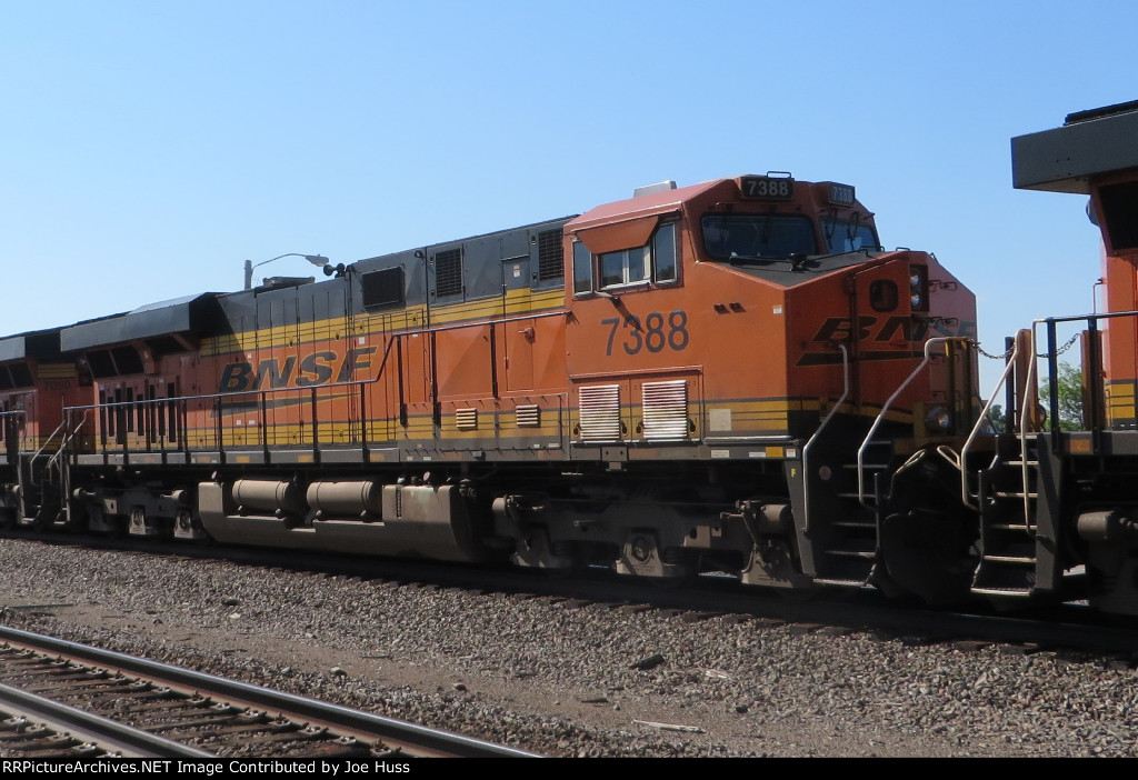 BNSF 7388